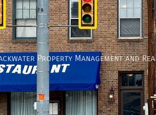 202 S Main St #1, Amherst, VA 24521