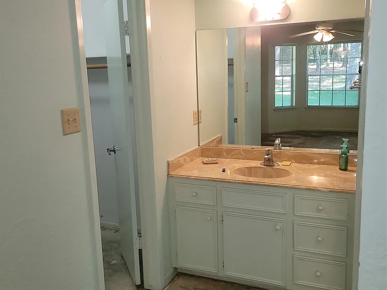 4 Sarah Lynn Ln — Photo 9