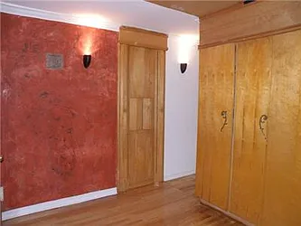 Rented by R New York