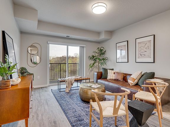 2nd image of 240 Thompson Ave E #4472692