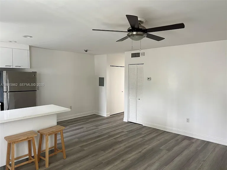 363 Washington Ave #34 — Photo 4