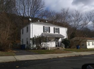 43 Rock Creek Rd, New Haven, CT 06515