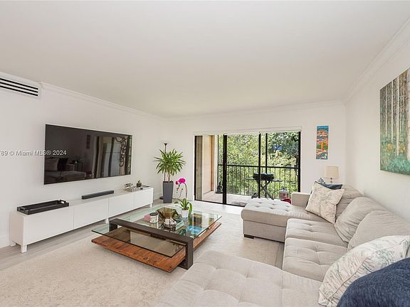 4th image of 193 Lakeview Dr APT 202