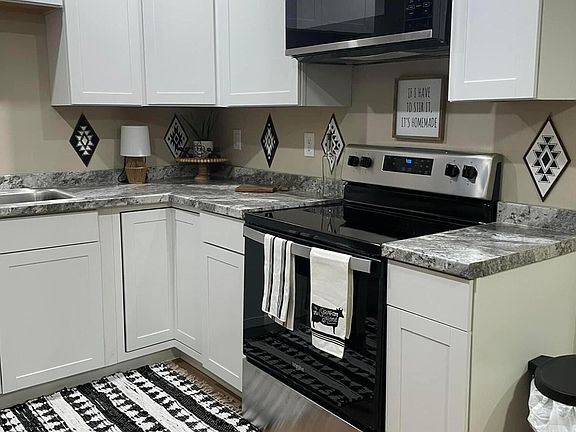 3rd image of 191 River Dr