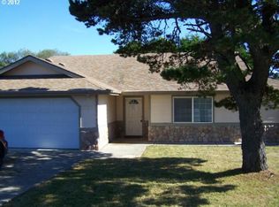 17255 Passley Rd, Brookings, OR 97415