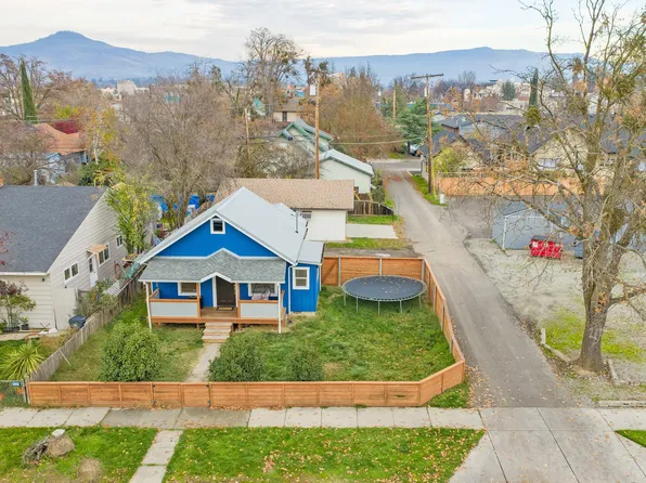 16 Quince St, Medford, OR 97501