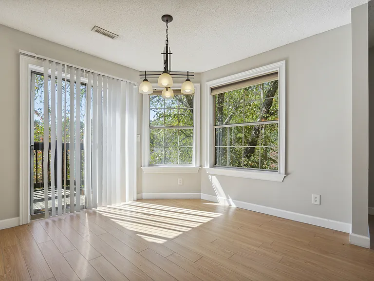 1007 Sandy Lane Dr — Photo 18