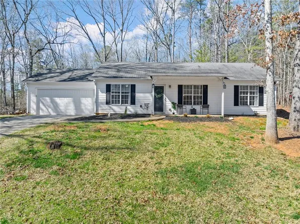 7344 Barkers Bend Dr, Murrayville, GA 30564