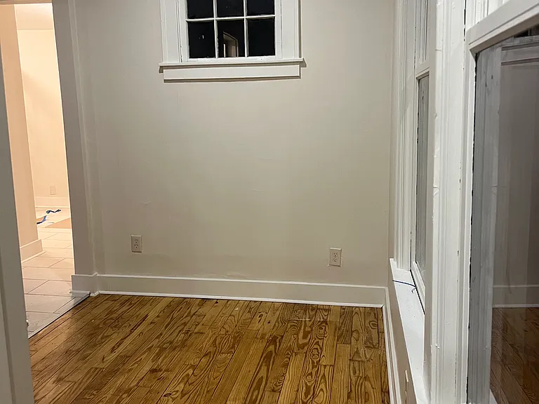 407 E High St — Photo 13