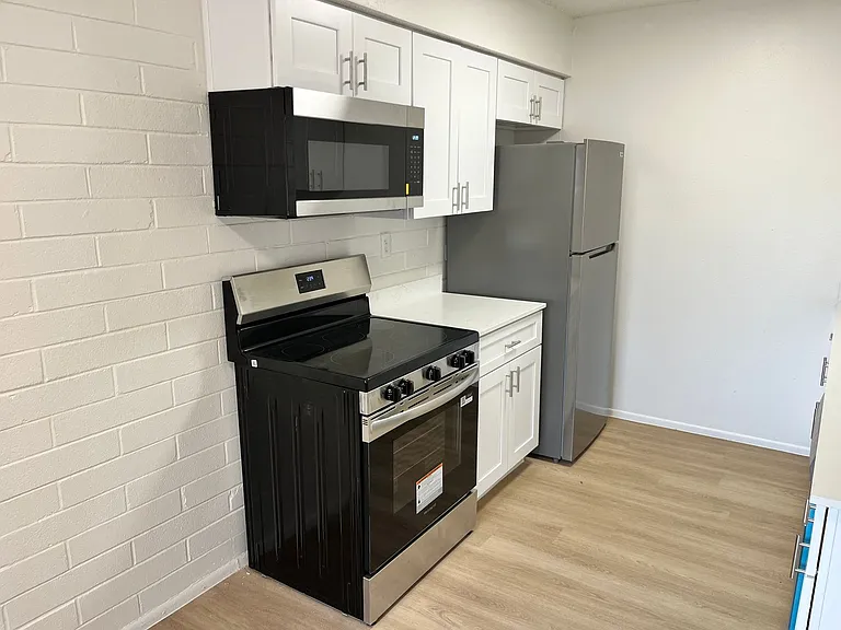Catalina View Apartments — Photo 29