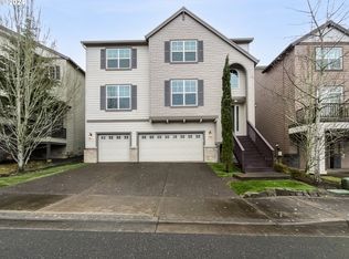 8473 SW Hayden Dr, Beaverton, OR 97007