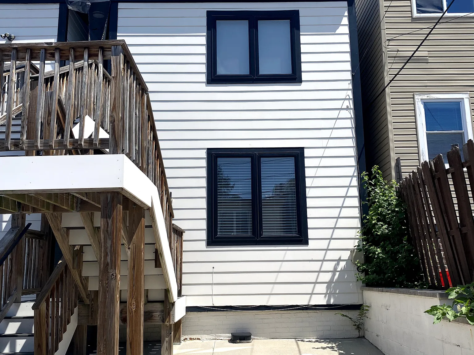 2 bed, 760 sqft, $2,300 — Photo 4