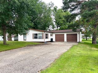 519 Grove St, Erhard, MN 56534