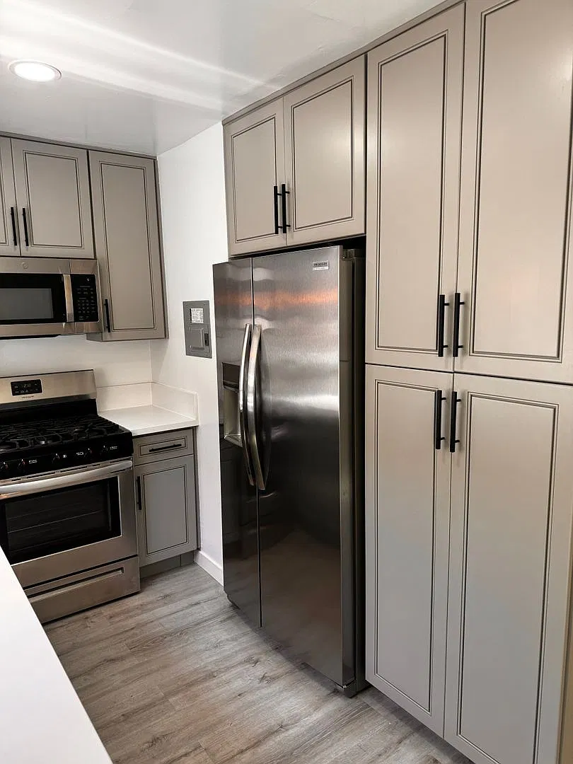 7681 Ellis Ave — Photo 3