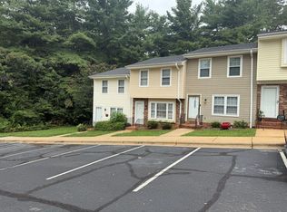 301 E Lake Dr APT 5, Mocksville, NC 27028