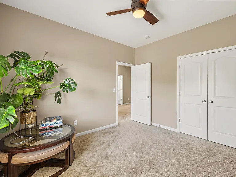 167 Alexandria Dr — Photo 41