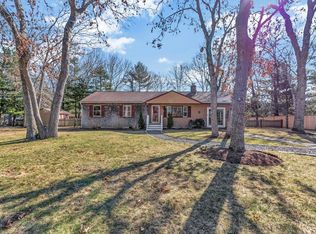 26 Rainbow Lane, Mashpee, MA 02649