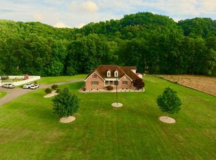 979 Brushfork Rd, Falls Mills, VA 24613