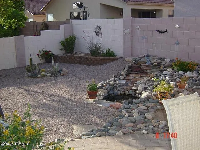 570 W Faith Dawn Ct — Photo 15