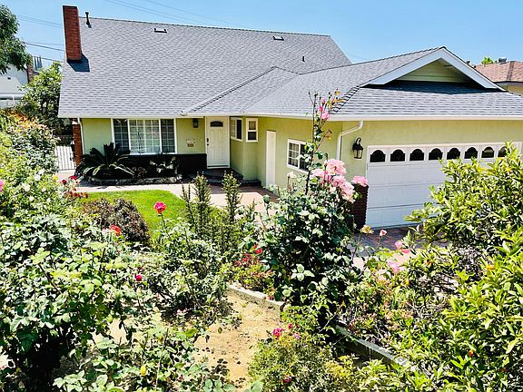 Beautiful front landscaping