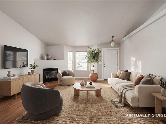 5th image of 1580 Foxglove Ave