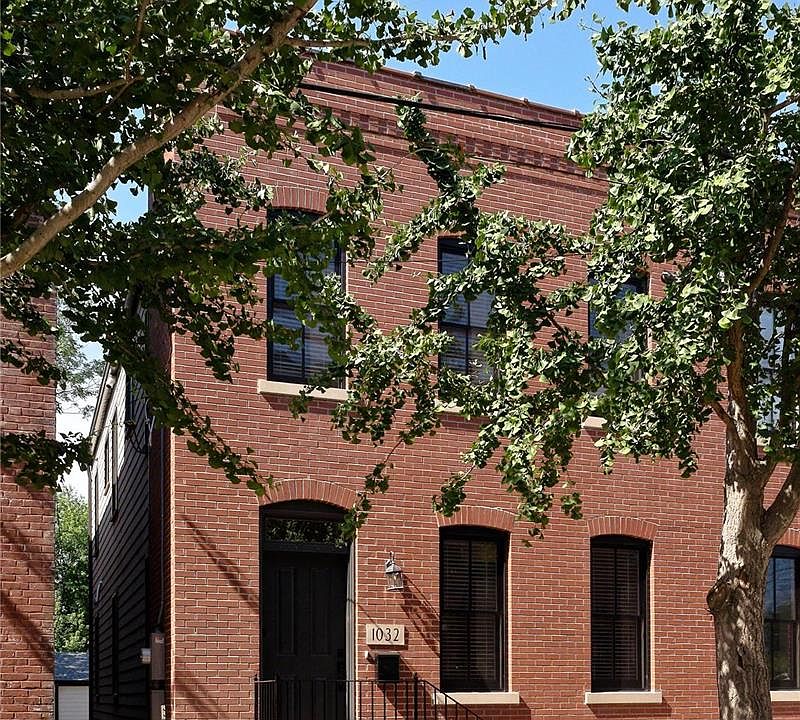 1st image of 1032 Geyer Ave