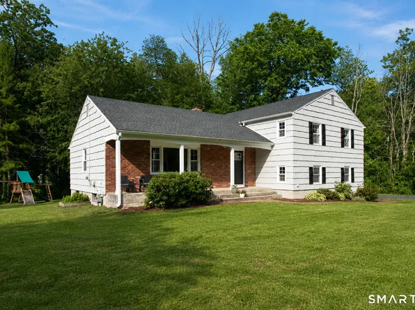 8 Lawton Drive, Simsbury, CT 06070