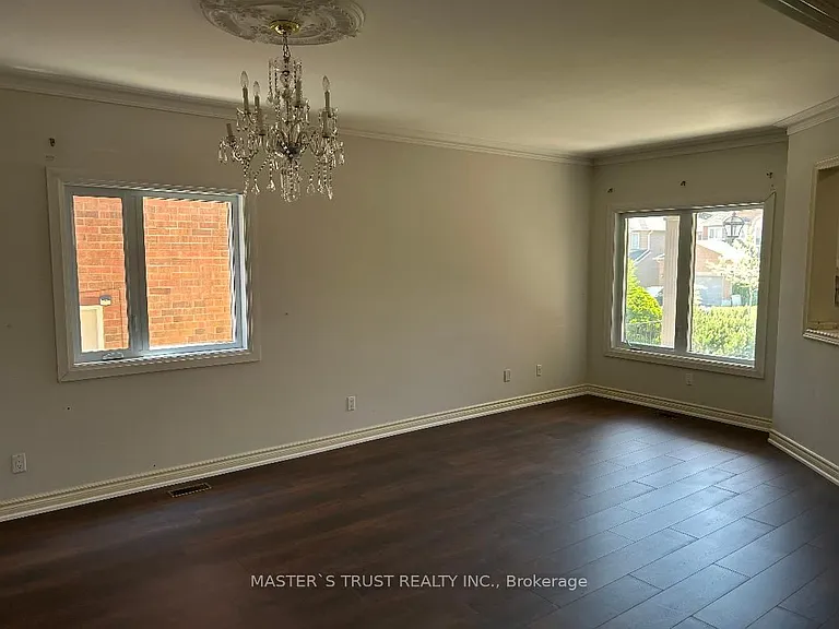 10 Buckhorn Ave — Photo 3