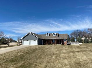 5467 19th Ave, Columbus, NE 68601