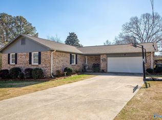 3991 Southpoint Cir S, Gadsden, AL 35907