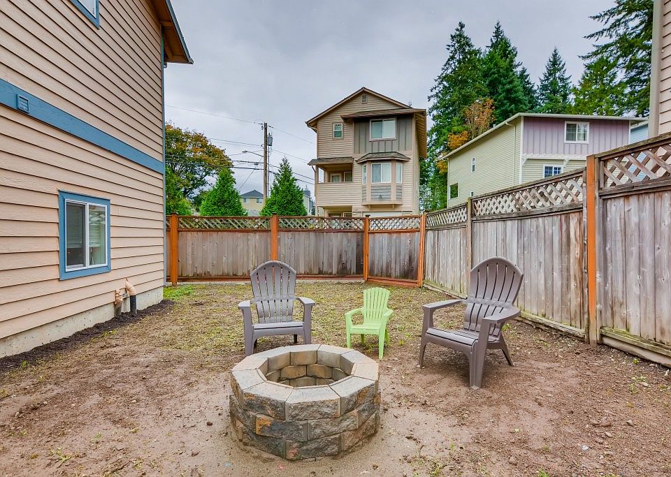 1st image of 1032 147th St SW