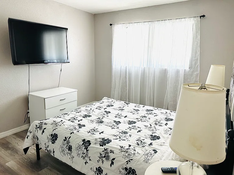493 McKellar Cir #4 — Photo 18