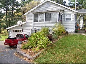 4th image of 15 Spring St