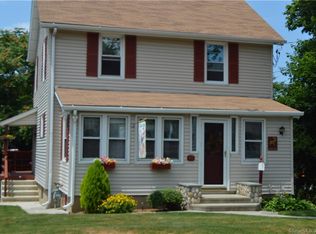 47 Clinton Ave, Stratford, CT 06614