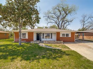 820 N Harbin Dr, Stephenville, TX 76401