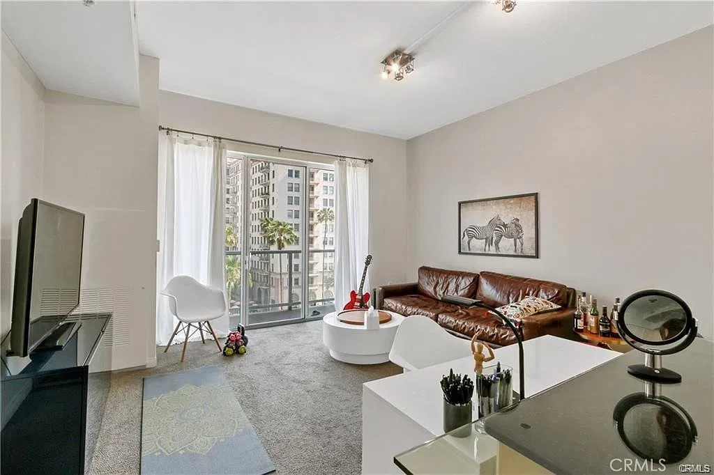 1 bed, 680 sqft, $3,000 — Photo 4