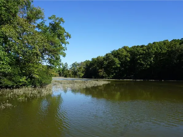 1000 S England Cir, Williamsburg, VA 23185