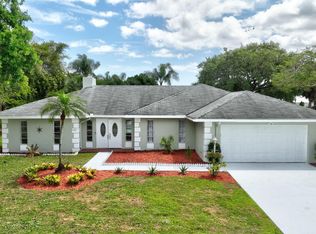 2082 SE Erwin Rd, Port Saint Lucie, FL 34952