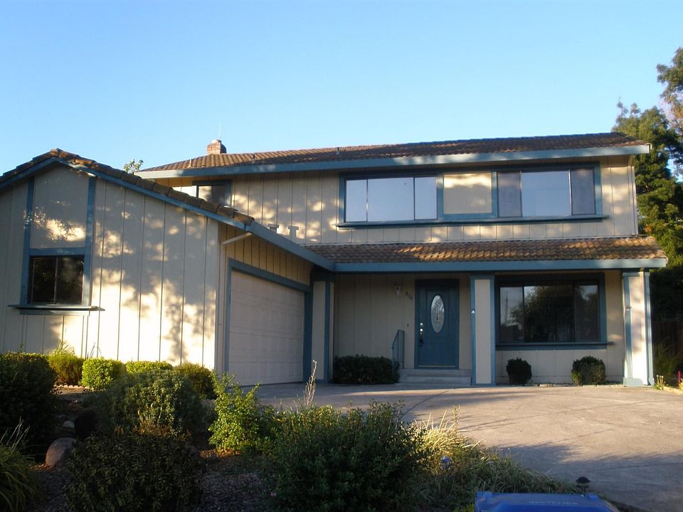 1st image of 816 Bluegrass Dr