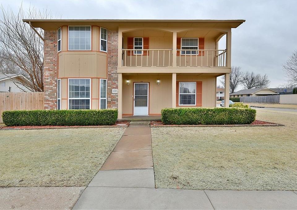 1st image of 1112 SW 91st St