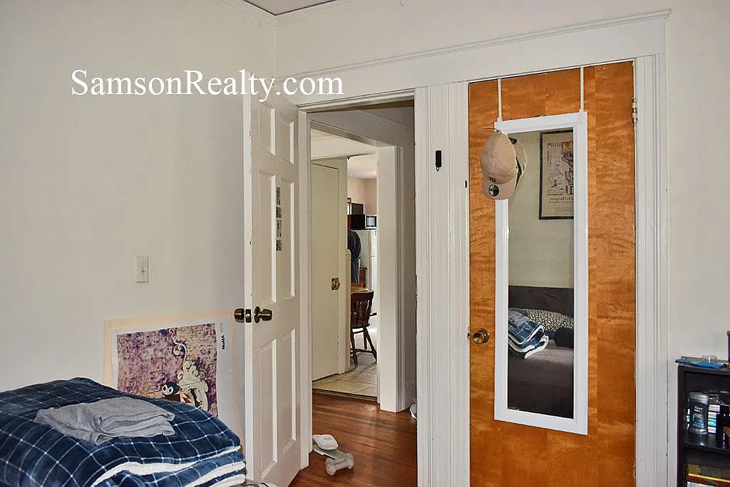 3 bed, $2,640 — Photo 4