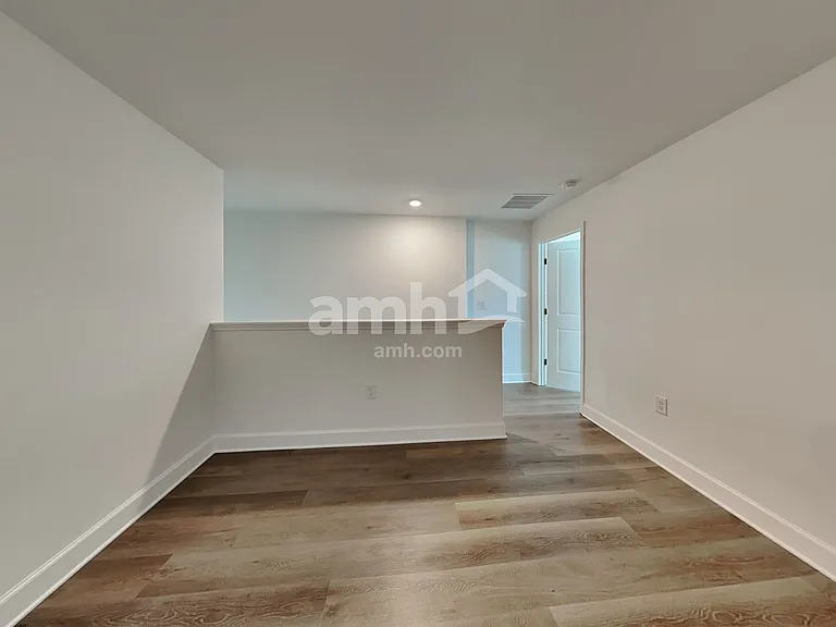 3307 Barber Ave — Photo 9