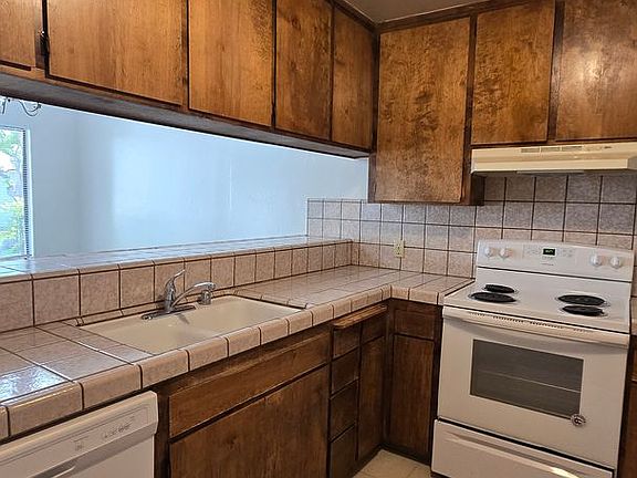 3rd image of 7008 N Half Moon Dr #D
