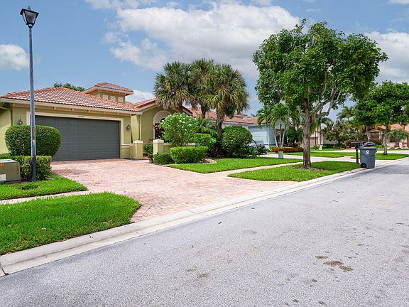 2nd image of 14773 STRAND Lane