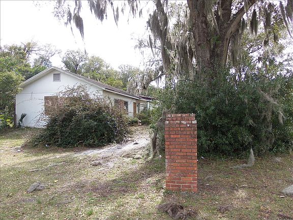 4th image of 801 S Amelia Ave