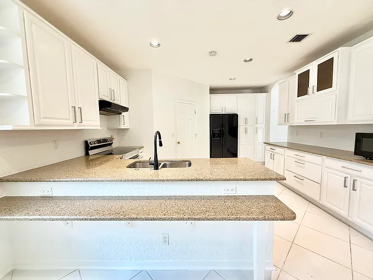 12310 Riverfalls Ct — Photo 13