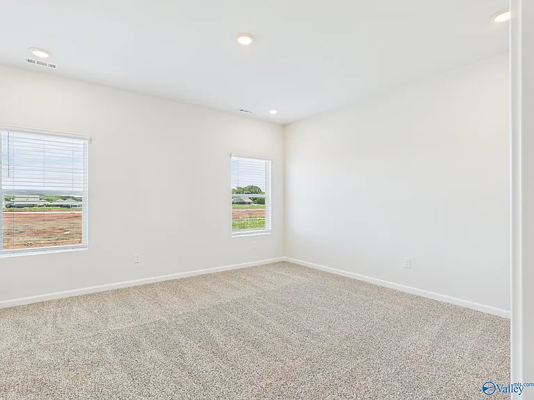 125 Betty Williams Dr — Photo 13