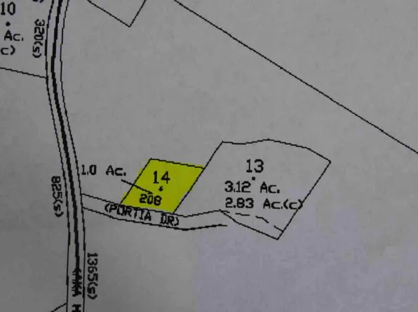 11 Portia Dr, Ticonderoga, NY 12883