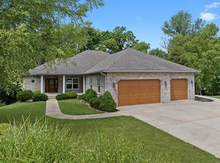 1445 Ashfield Gln, O'Fallon, IL 62269