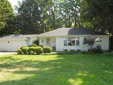 1st image of 30107 Westlawn Dr